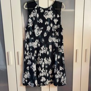 Navy & White Floral Sheer Sleeves Dress NWT